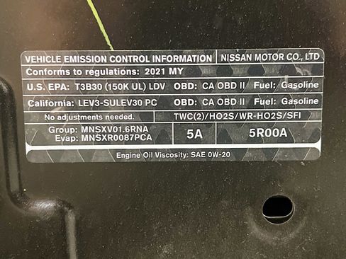 Used 2021 Nissan Versa SV FWD image 20