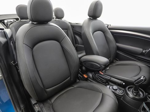 Used 2024 MINI Cooper Convertible image 25