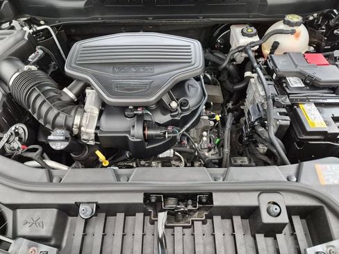 Certified 2023 Cadillac XT5 Premium Luxury w/ Technology Package AWD/4WD image 28