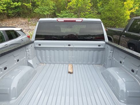 Used 2024 Chevrolet Silverado 1500 RST w/ Z71 Off-Road Package AWD/4WD image 6