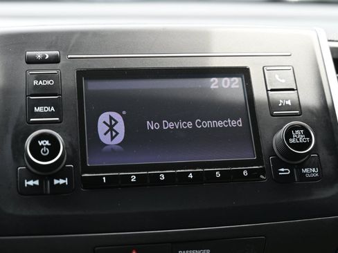 Used 2018 Honda Pilot LX image 21