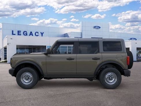 New 2026 Ford Bronco 4-Door AWD/4WD image 3