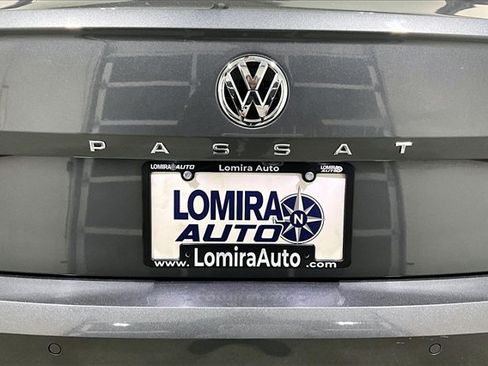 Used 2020 Volkswagen Passat 2.0T SEL image 25