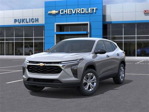 New 2026 Chevrolet Trax LS image 6