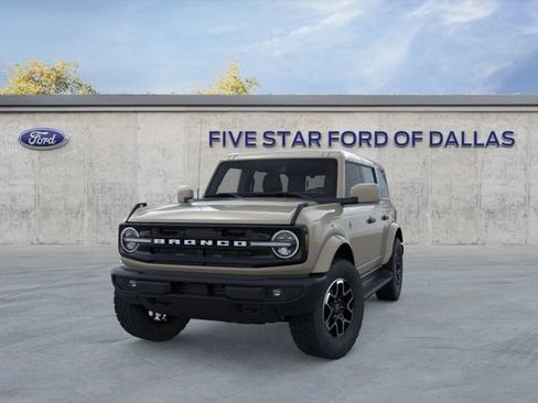 New 2026 Ford Bronco Outer Banks AWD/4WD image 2