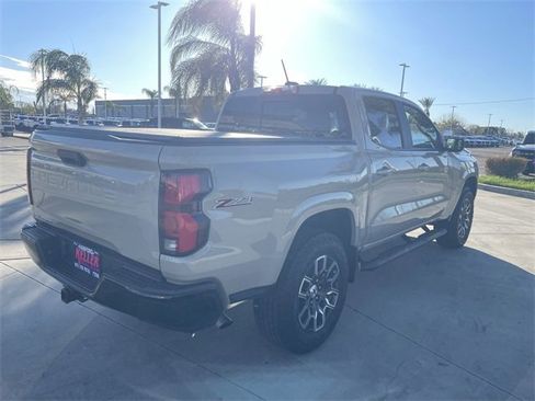 Used 2024 Chevrolet Colorado Z71 w/ Z71 Convenience Package 2 image 8