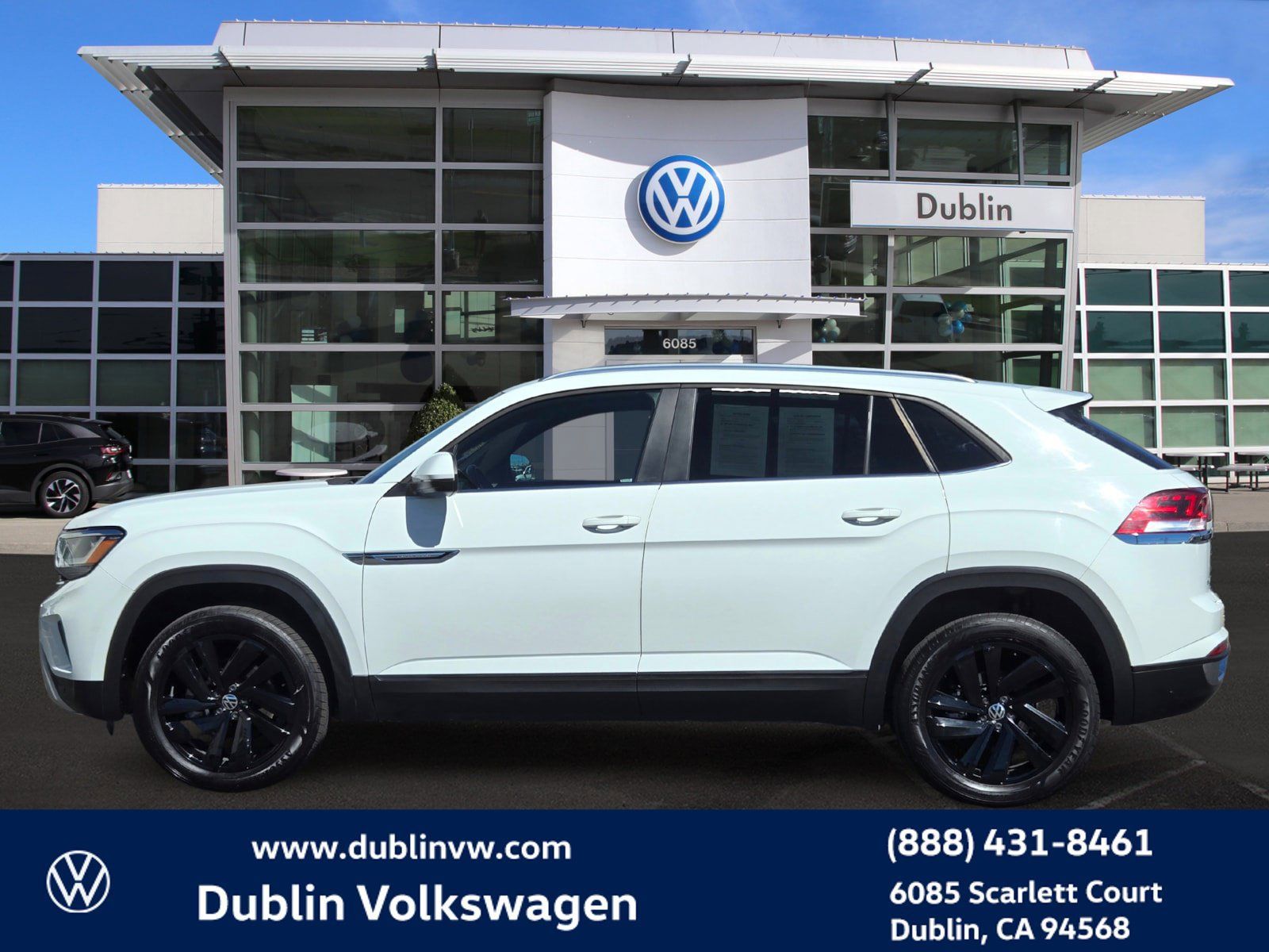 Certified 2023 Volkswagen Atlas Cross Sport SE w/ Black Wheel Package FWD image 7