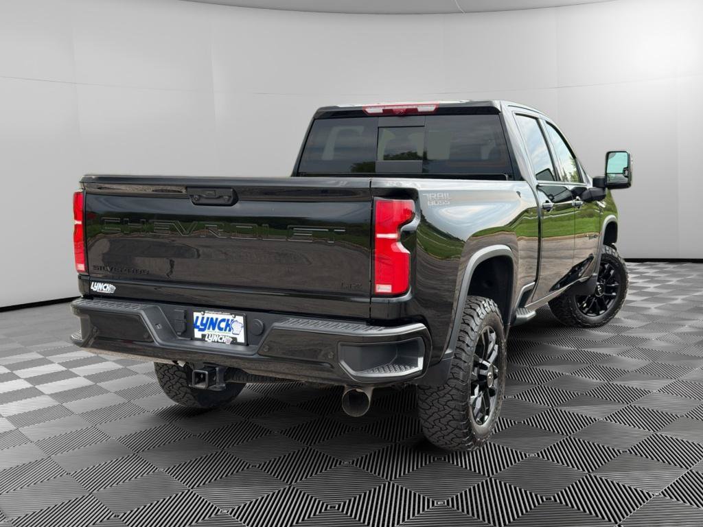 Used 2026 Chevrolet Silverado 3500 LTZ w/ Trail Boss Package AWD/4WD image 3