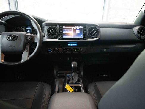 Used 2023 Toyota Tacoma TRD Sport AWD/4WD image 20