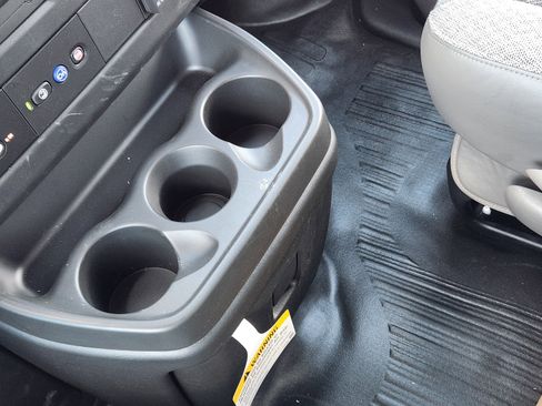 New 2025 GMC Savana 2500 Extended w/ Driver Convenience Package image 17