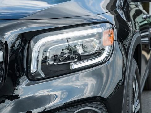 Certified 2023 Mercedes-Benz GLB 250 4MATIC image 12