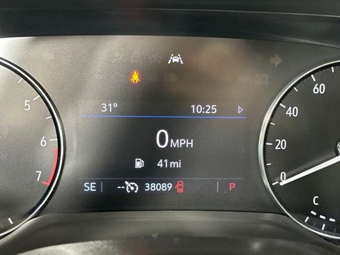 Used 2023 Buick Envision Preferred FWD image 18