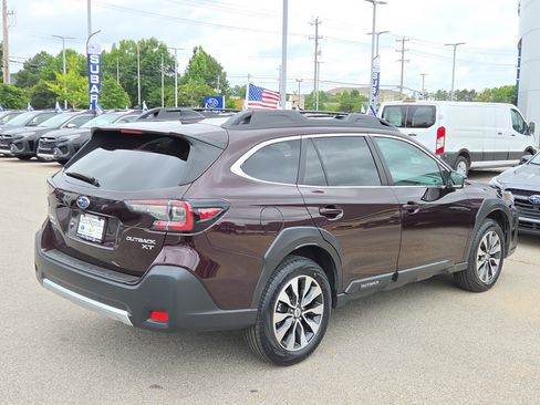 Used 2024 Subaru Outback Limited XT AWD/4WD image 3