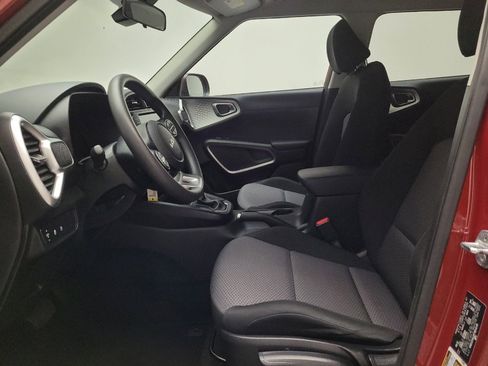 Used 2023 Kia Soul LX FWD image 17