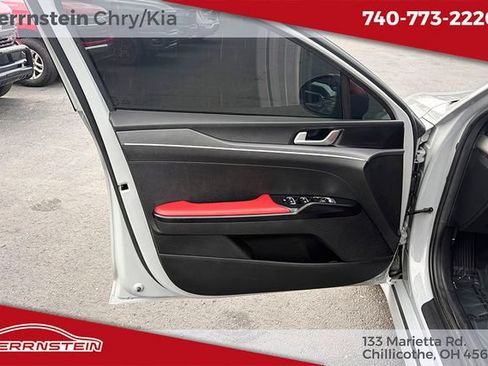Used 2023 Kia K5 GT-Line image 13