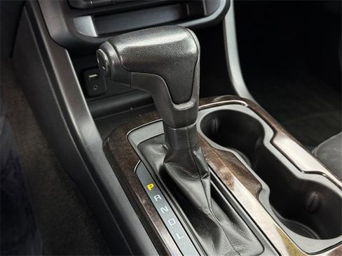 Used 2018 GMC Canyon SLE w/ SLE Convenience Package image 19