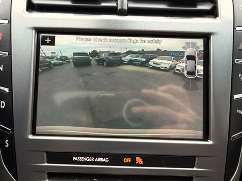 Used 2017 Lincoln MKZ Reserve w/ Technology Package FWD image 27