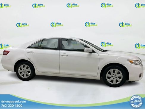 Used 2011 Toyota Camry LE w/ Fleet Convenience Pkg FWD image 4