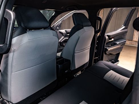 Used 2024 Toyota Tacoma TRD Off-Road image 24