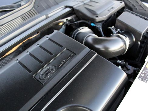 Used 2018 Land Rover Range Rover Evoque image 23