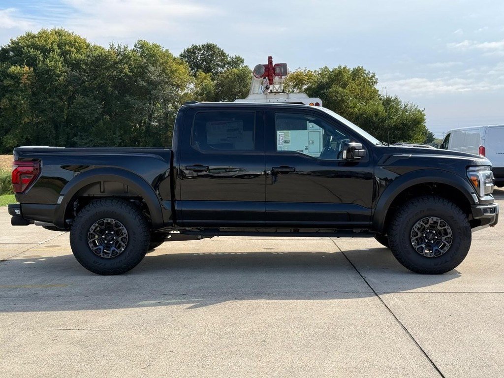New 2026 Ford F150 Raptor w/ Equipment Group 803A Raptor R AWD/4WD image 4