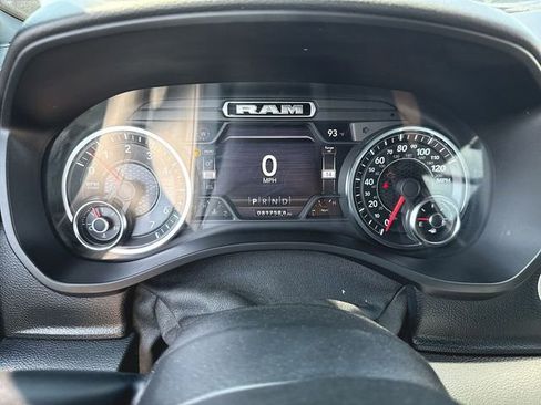 Used 2021 RAM 1500 Big Horn image 15