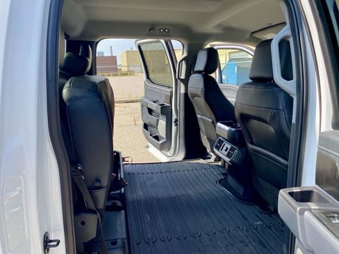 Used 2022 Ford F150 Lariat image 16