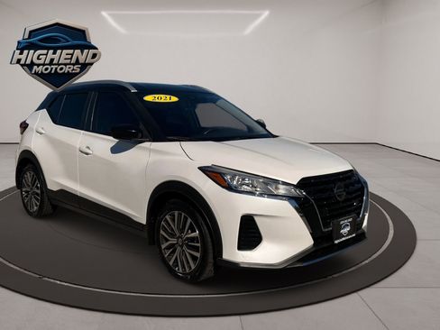 Used 2021 Nissan Kicks SV image 8