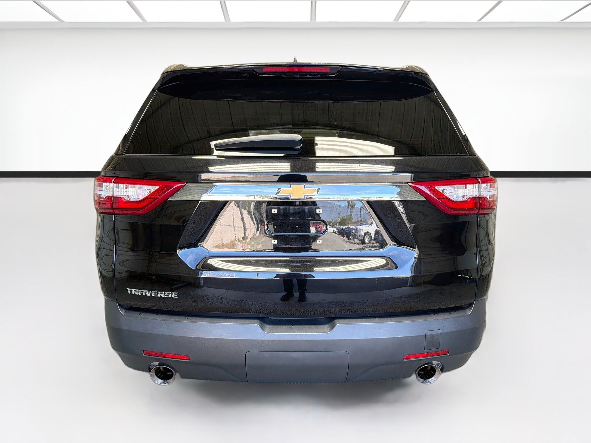 Used 2021 Chevrolet Traverse LS w/ LPO, Floor Liner Package FWD image 5