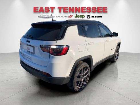 New 2026 Jeep Compass Limited AWD/4WD image 3
