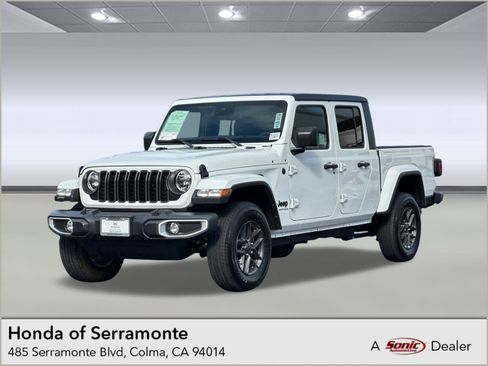 Used 2024 Jeep Gladiator Sport image 1