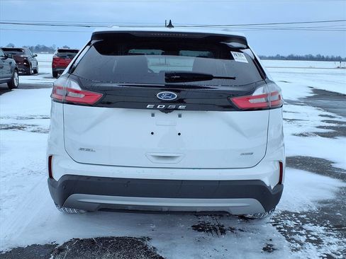 Used 2024 Ford Edge SEL w/ Convenience Package image 6