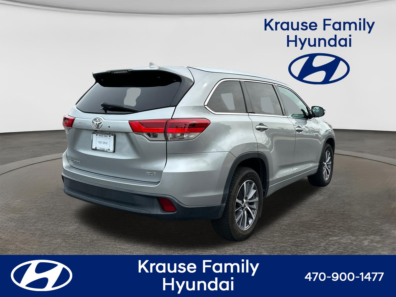 Used 2018 Toyota Highlander XLE FWD image 8