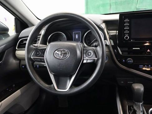 Used 2022 Toyota Camry LE image 17