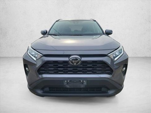 Used 2020 Toyota RAV4 XLE image 2