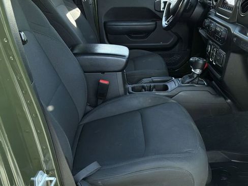 Used 2022 Jeep Wrangler Unlimited Sport image 34