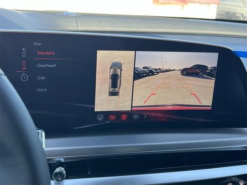 New 2026 Cadillac Lyriq V image 19