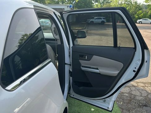 Used 2011 Ford Edge Limited w/ 302A Rapid Spec Order Code FWD image 22