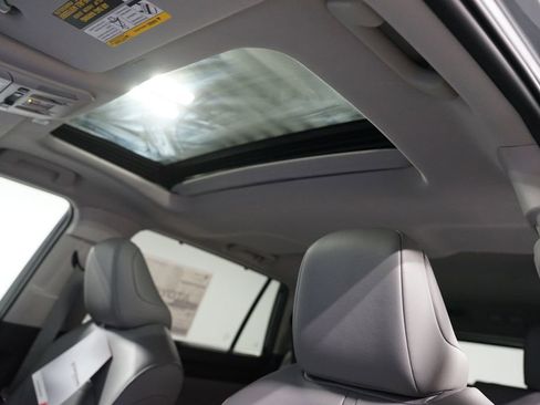 New 2026 Toyota Highlander XLE image 35