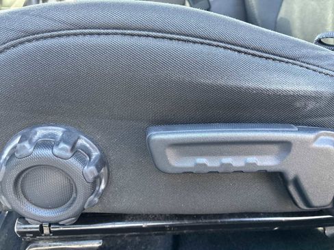 Certified 2019 Jeep Wrangler Unlimited Sahara AWD/4WD image 14