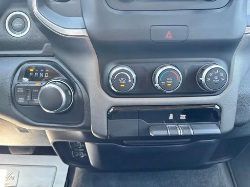 Used 2020 RAM 1500 Big Horn AWD/4WD image 17