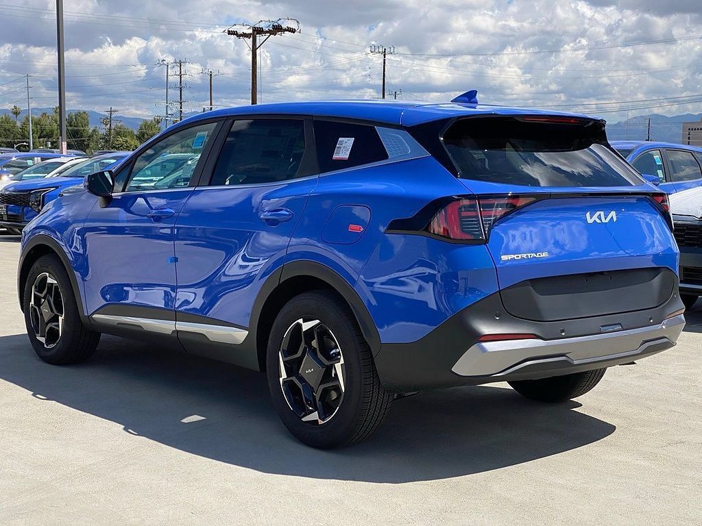 New 2026 Kia Sportage EX FWD image 6