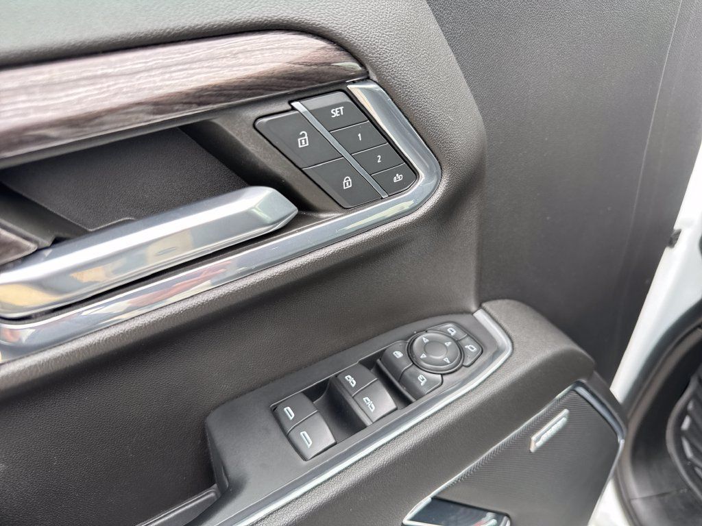 Certified 2023 Chevrolet Silverado 1500 LTZ AWD/4WD image 16