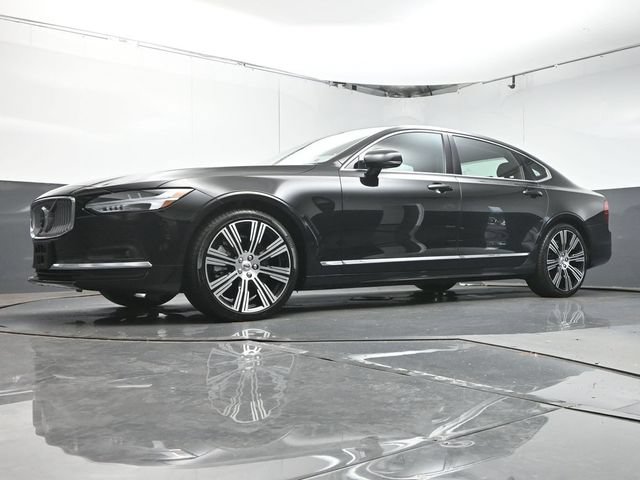 Used 2023 Volvo S90 B6 Plus AWD/4WD image 35