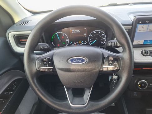 Used 2022 Ford Maverick XLT image 19