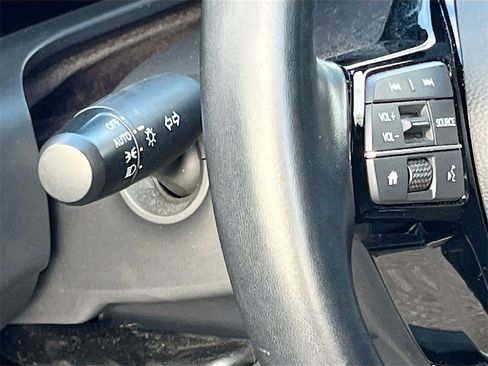 Used 2025 Honda HR-V Sport image 10