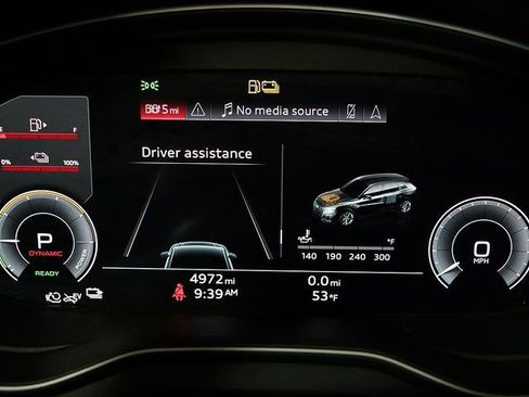 Used 2025 Audi Q5 e Premium Plus w/ Premium Plus Package image 18