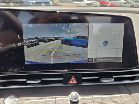 Certified 2025 Hyundai Elantra SEL FWD image 20