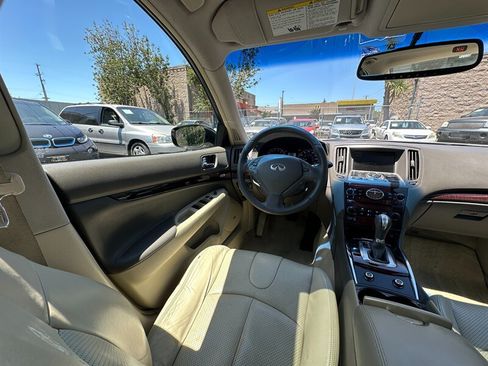 Used 2010 INFINITI G37 Journey w/ Premium Pkg RWD image 15