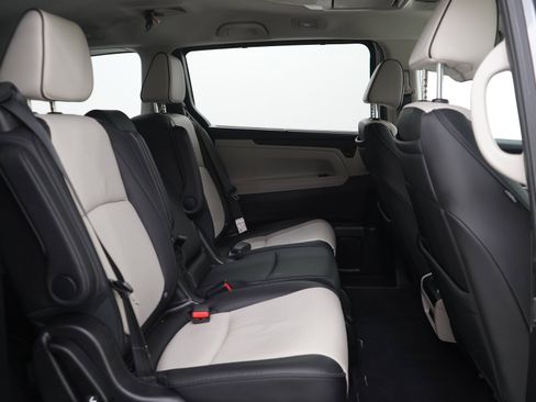 Used 2025 Honda Odyssey Elite image 12